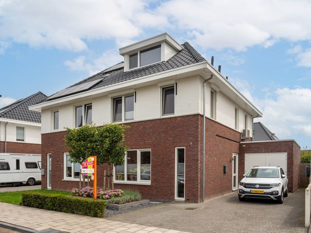 Leemhorst 11, Enter