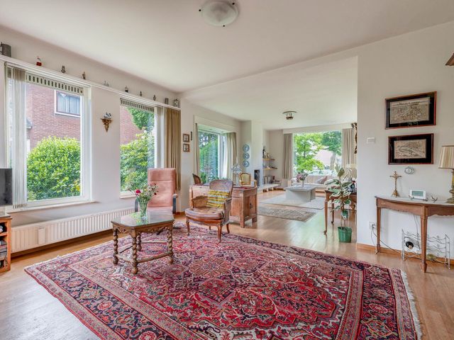 Raadhuislaan 1, Tegelen