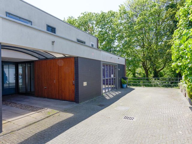 Dedemsvaartweg 131, 'S-Gravenhage