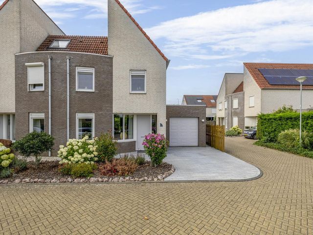 Aan de Pas 33, Steyl