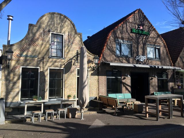 Oosterburen 5, Midsland