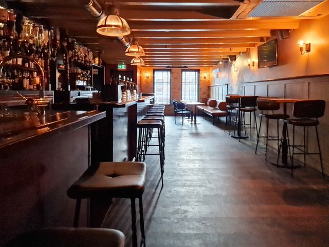Oosterburen 5, Midsland