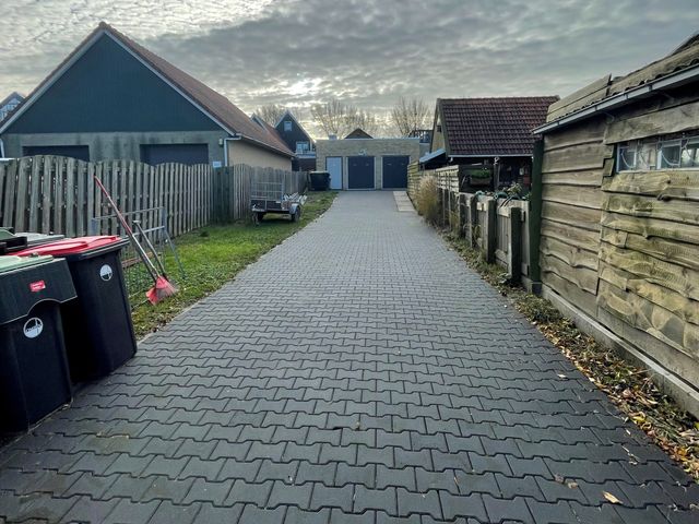 Oosterburen 5, Midsland