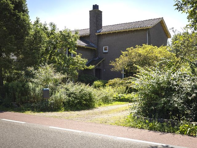 Lingedijk 93, Wadenoijen