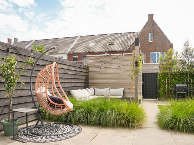 Opaline 21, Leerdam