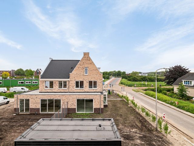 Amazone 2, Nieuwerkerk aan den IJssel