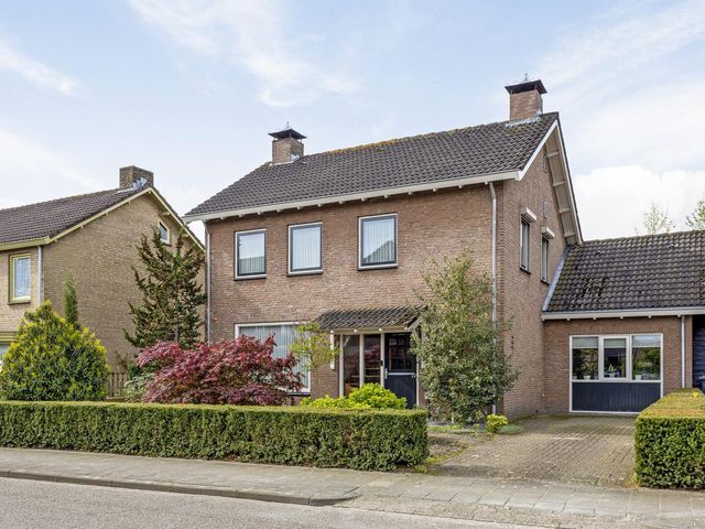 Veldstraat 11, Geffen