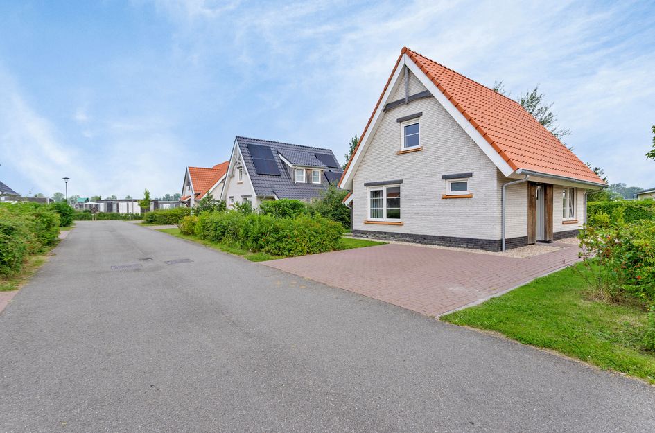 Zeedijk 24 588