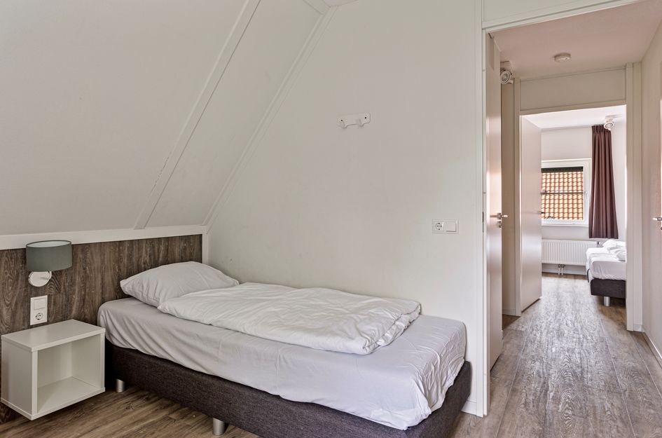 Zeedijk 24 588