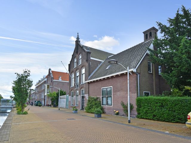 Spoorsingel 68, Delft