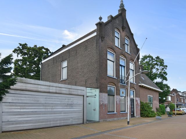 Spoorsingel 68, Delft