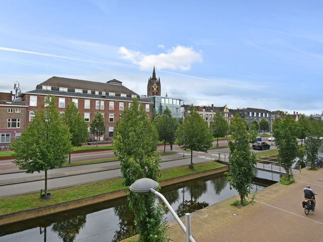 Spoorsingel 68, Delft