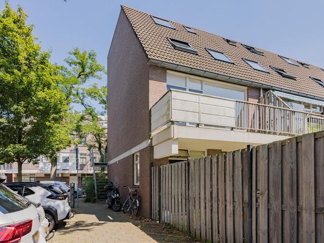 Albert Rousselstraat 45, 'S-Gravenhage