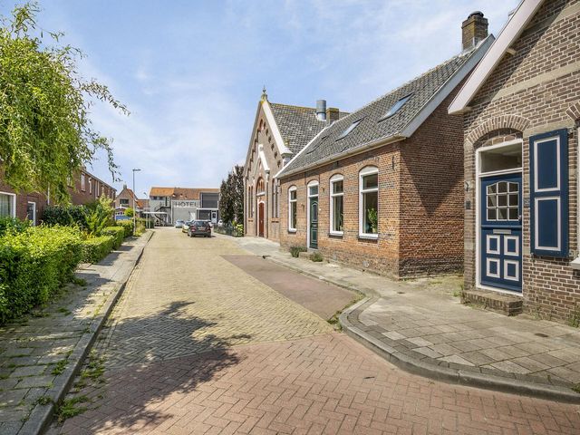 Villa-Novastraat 5, Wolphaartsdijk