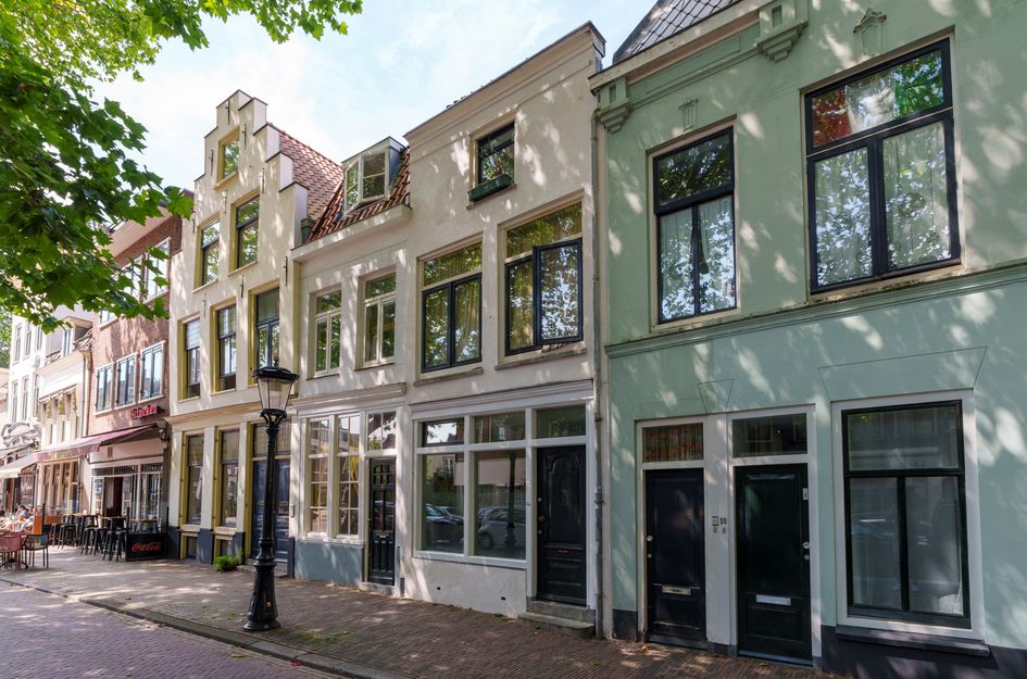 Breedstraat 14