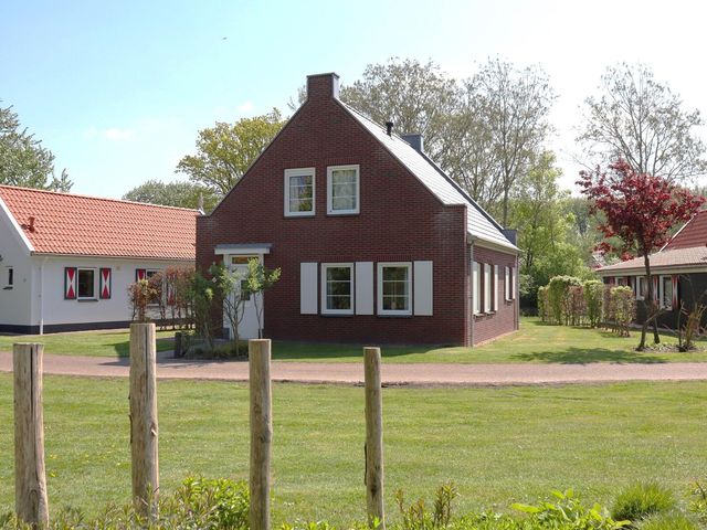 Daleboutsweg 4-6, Burgh-Haamstede