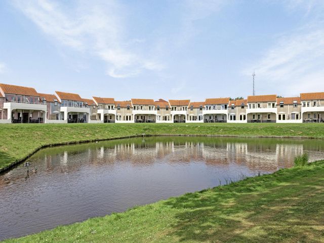 Centrum 36, Brouwershaven