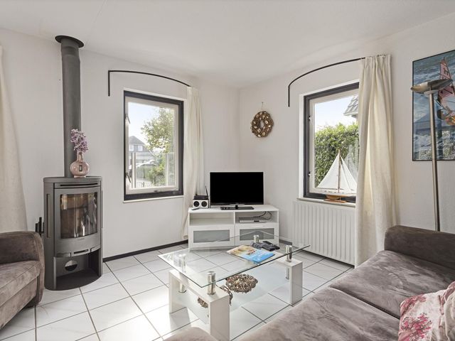 Noordzeepark-Zuiderdiep 35, Ouddorp