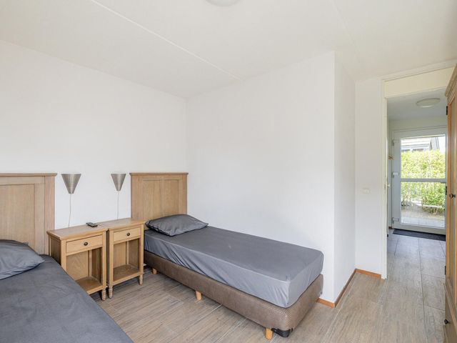 Westerduin 170 16, Ouddorp