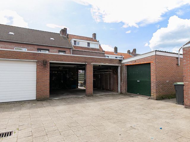 Oerlesestraat 143, Tilburg