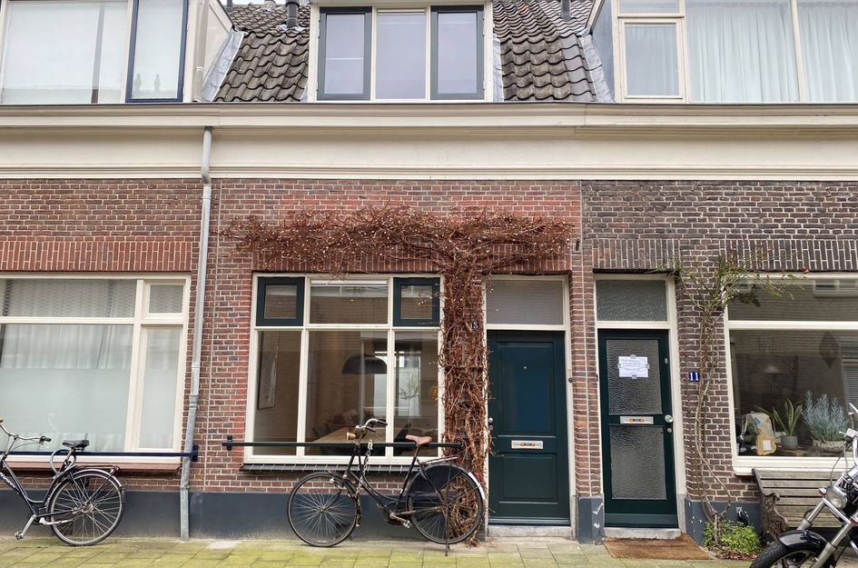 Hulststraat 13