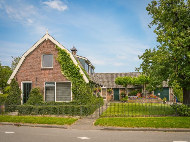 Dorpsstraat 37, Rhenoy