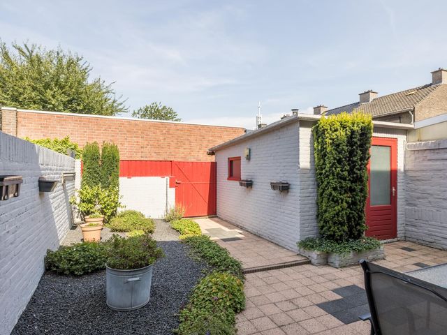 Michaelstraat 32, Geleen