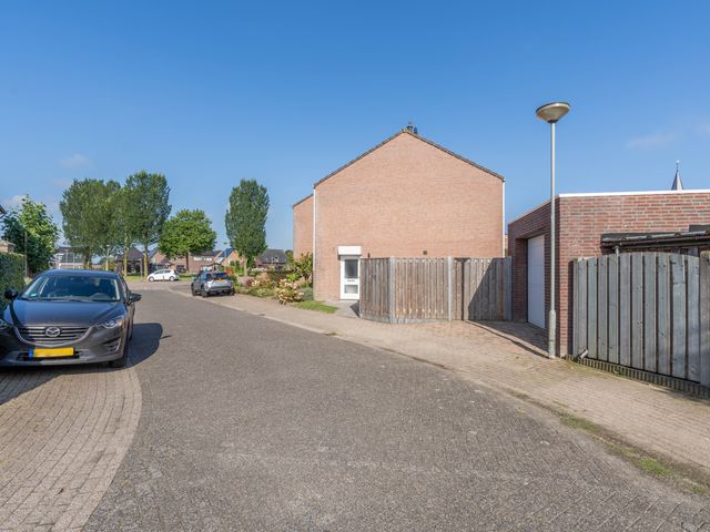 Pastoor Verheggenstraat 29, Castenray