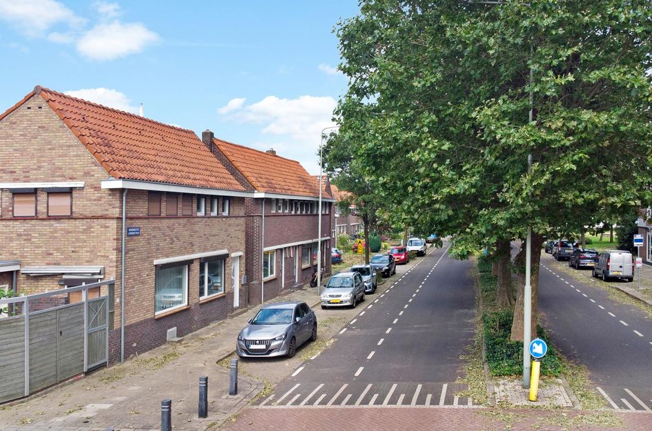 Burg. Lemmensstraat 229