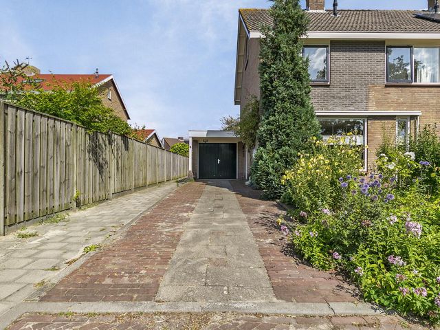 Strandloperstraat 5, Heinkenszand