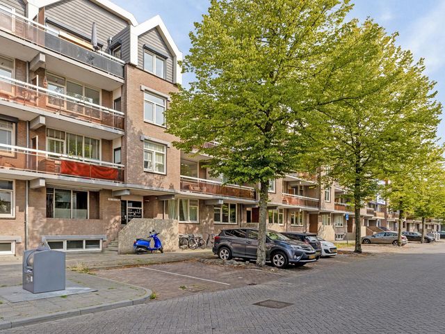 Middellaan 410, Breda