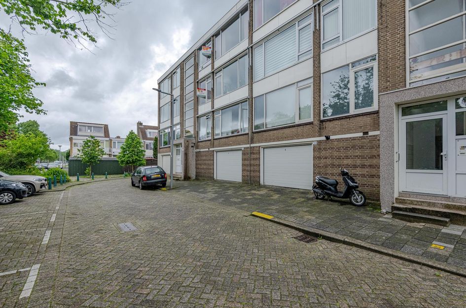 Sint-Maartensdijkstraat 24