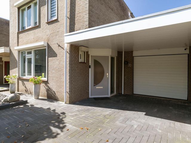 A.B. van Lieshoutlaan 70, Waalwijk