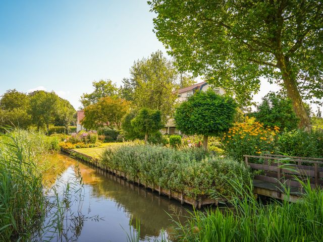 Lingedijk 2, Rhenoy