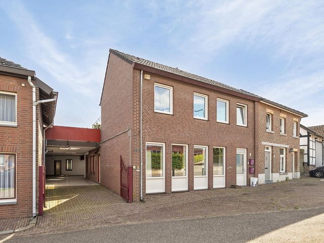 Loverixplein 2, Banholt