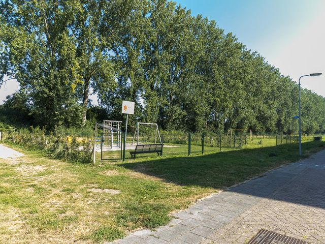 Peppellaan 37, Tiel