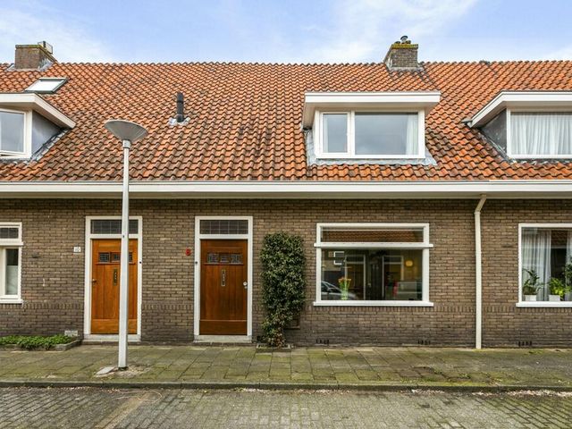 Jasmijnstraat 8, Zwolle