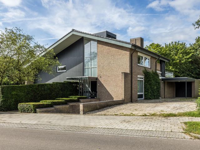 Beekhoverstraat 52, Geleen