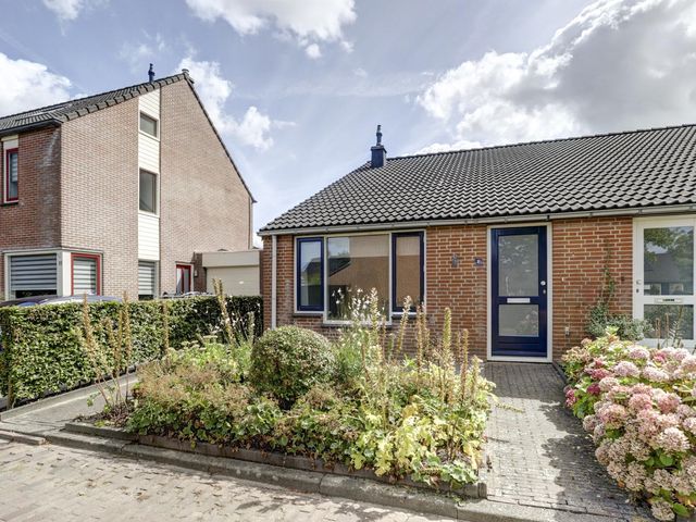 Meekrapstraat 8, Kapelle