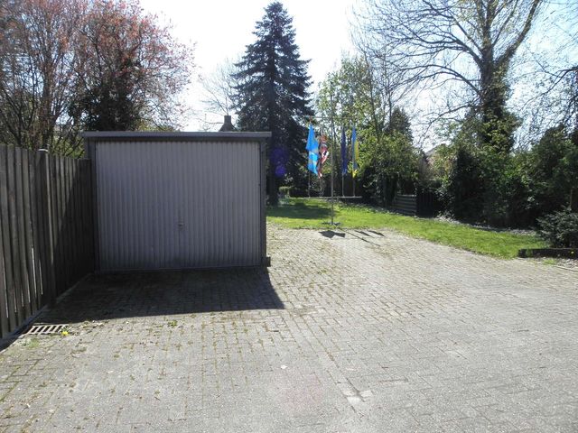 Neuschanzer Straße 3  , Bunde