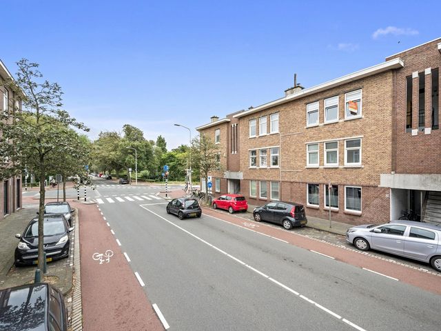 Kamperfoeliestraat 18, 'S-Gravenhage