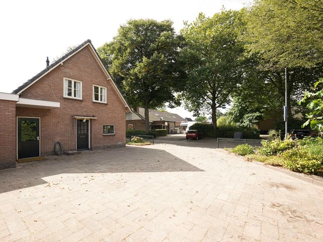 Burgemeester Van Oordtstraat 25, Ermelo