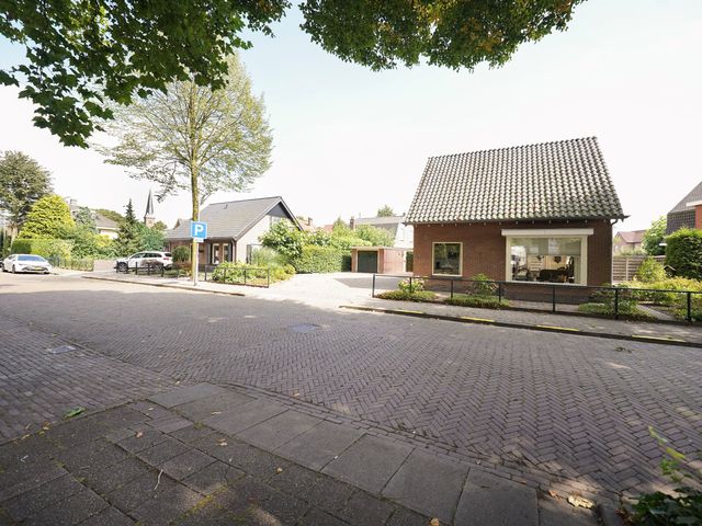 Burgemeester Van Oordtstraat 25, Ermelo