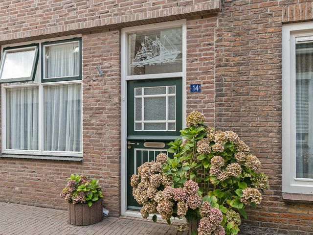 Kerkstraat 14, Oosterland