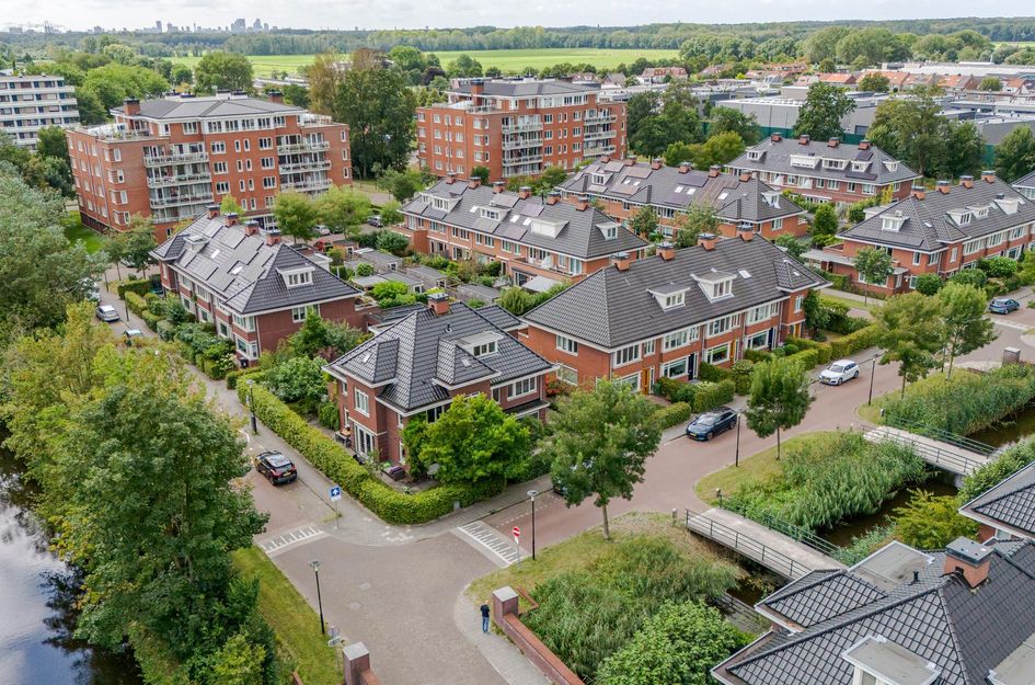Burgemeester Pompe van Meerdervoortlaan 3