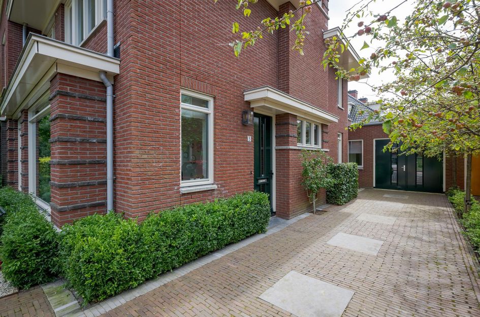 Burgemeester Pompe van Meerdervoortlaan 3