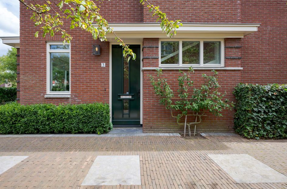 Burgemeester Pompe van Meerdervoortlaan 3