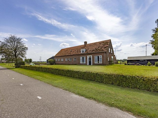 Oirschotseweg 64, Moergestel