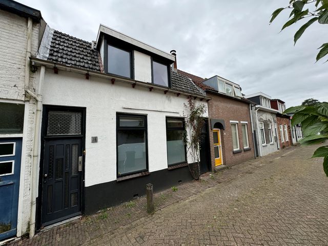 Van Bovenstraat 15, Terneuzen