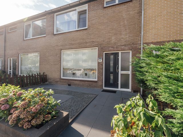 Eikenlaan 106, Spijkenisse